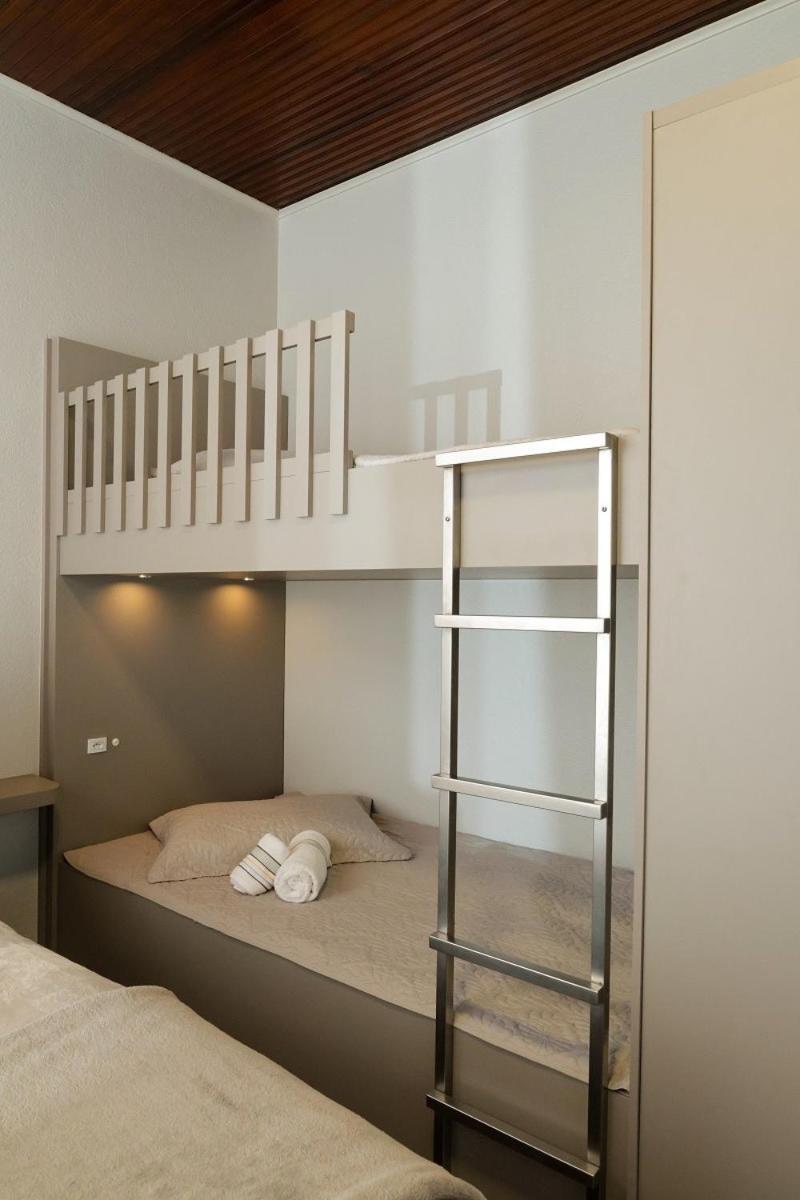 Guest house Tri-best *
